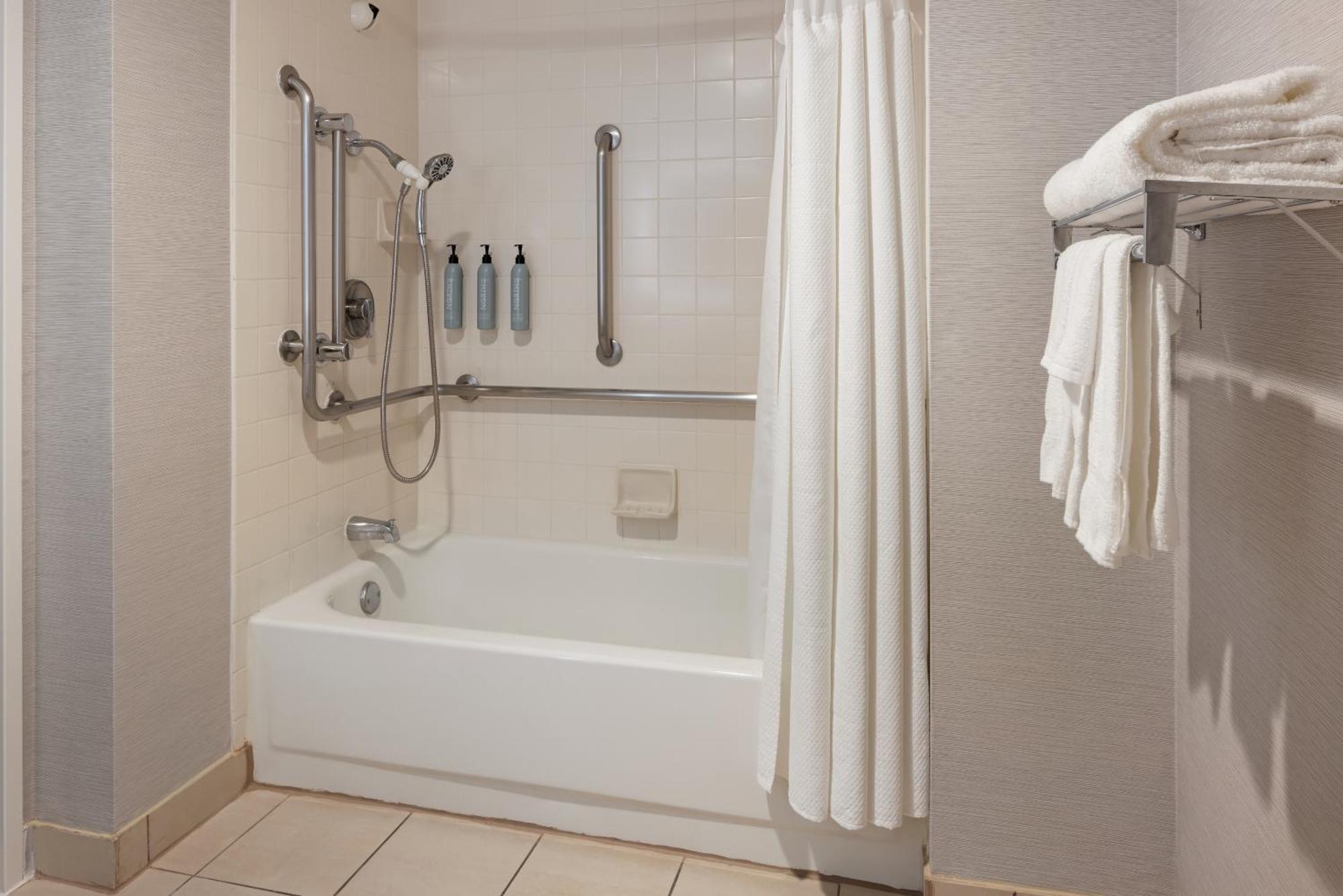 Hotel Courtyard By Marriott Baldwin Park Exterior foto